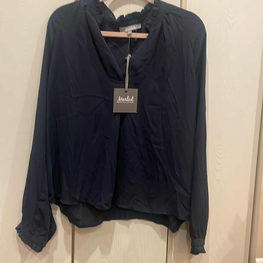 Marled women’s size L long sleeve blouse